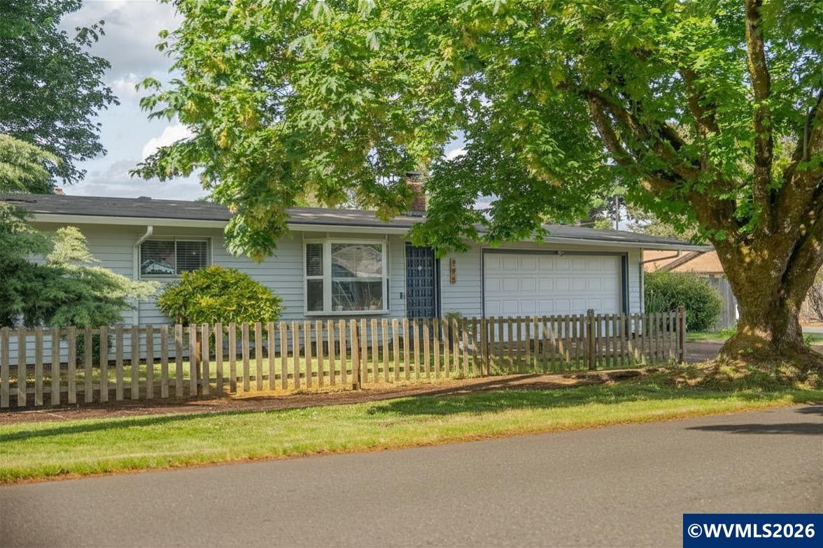 995 Baxter Road Salem, OR 97306 - Photo 3 of 36 Gallery Image 3