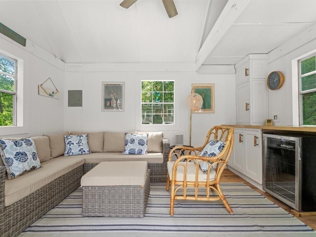 35 Forster Road Manchester, MA 01944 - Photo 37 of 42 Gallery Image 37