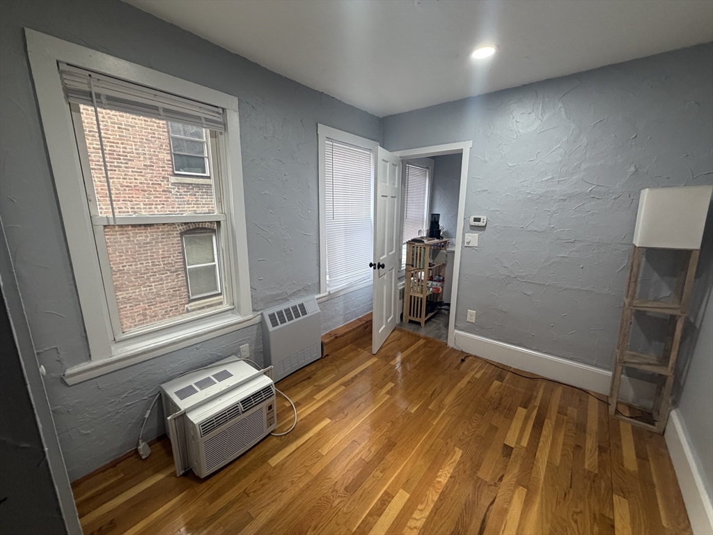 39 Irving Street, Unit 1 Boston, MA 02114 - Photo 6 of 12