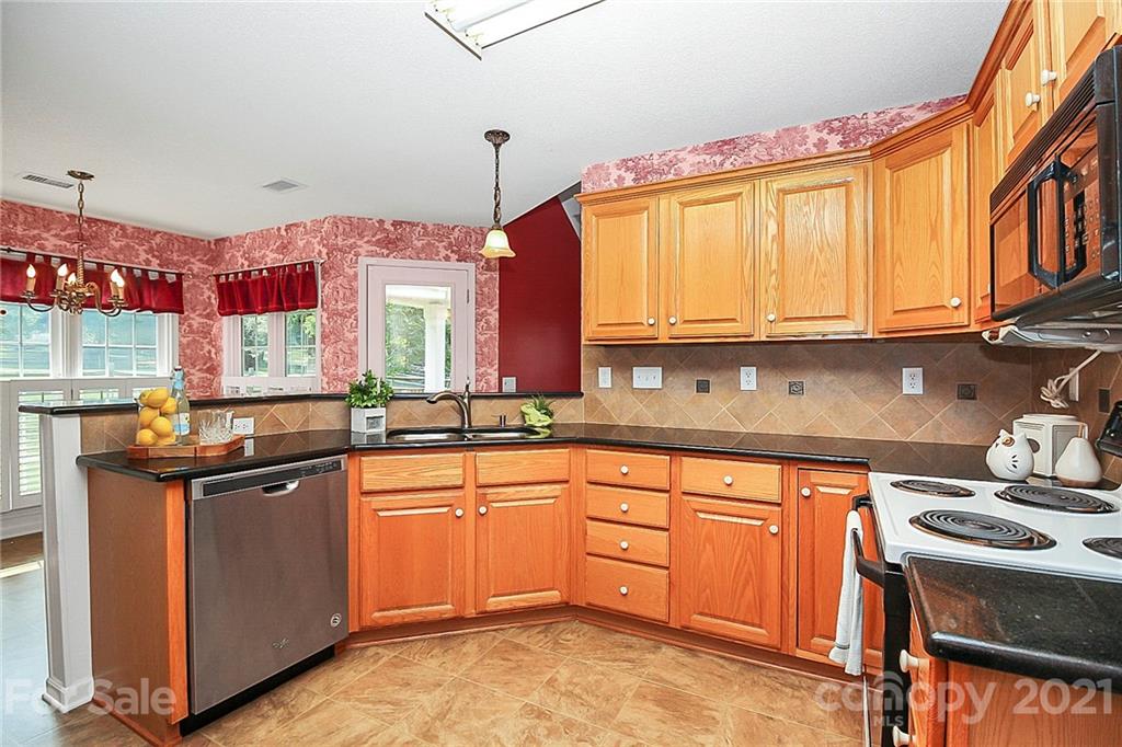 670 Highland Ridge Road, Unit 91 Mooresville, NC 28115 - Photo 11 of 30 Gallery Image 11