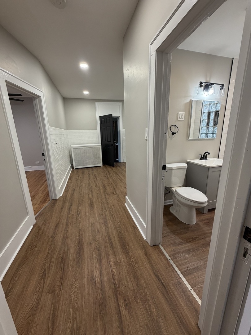 6024 West Addison Street, Unit 2 Chicago, IL 60634 - Photo 7 of 15