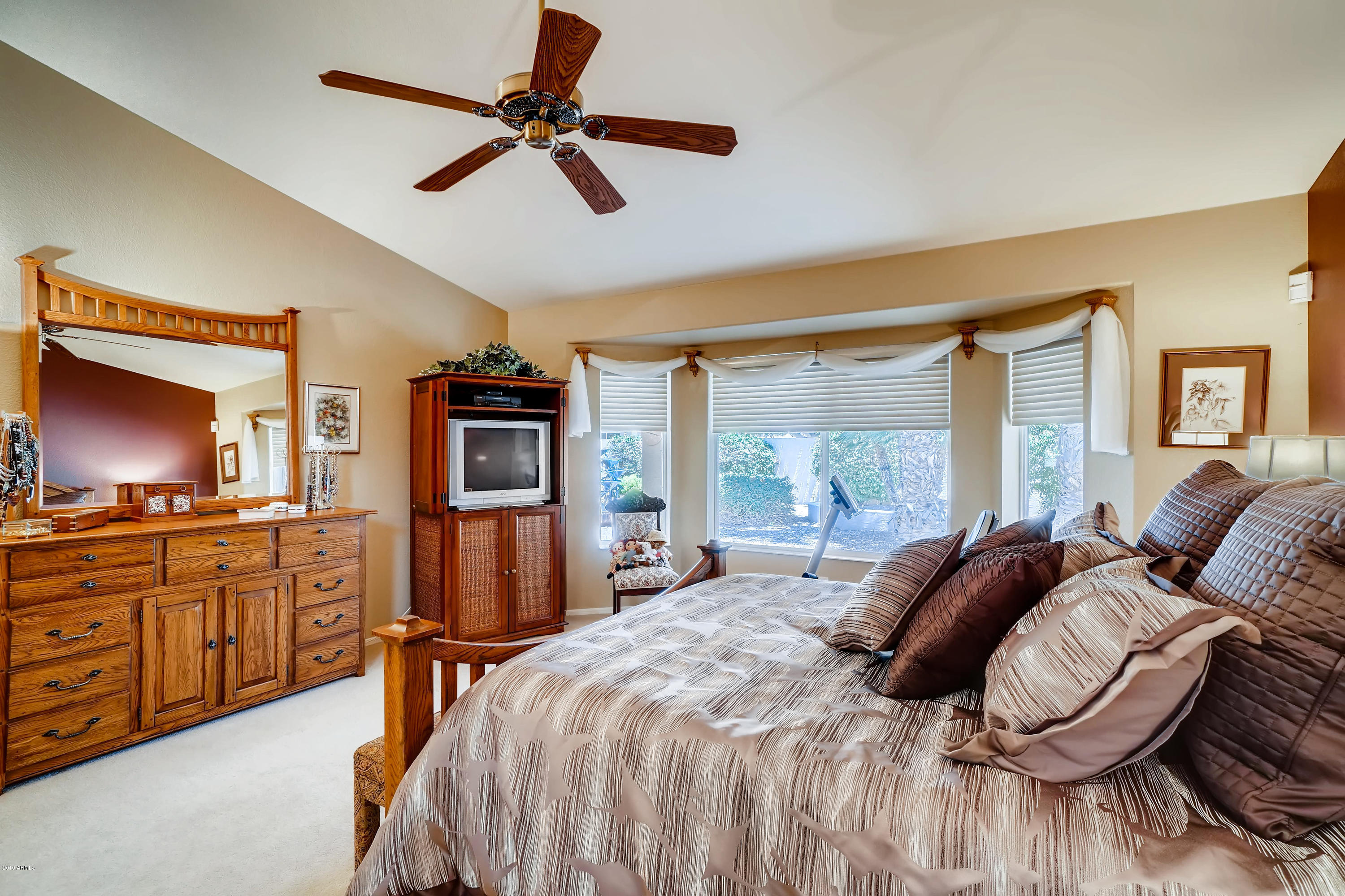 15554 Piccadilly Road Goodyear, AZ 85395 - Photo 14 of 28 15554 W-014-025-Master Be-MLS_Size