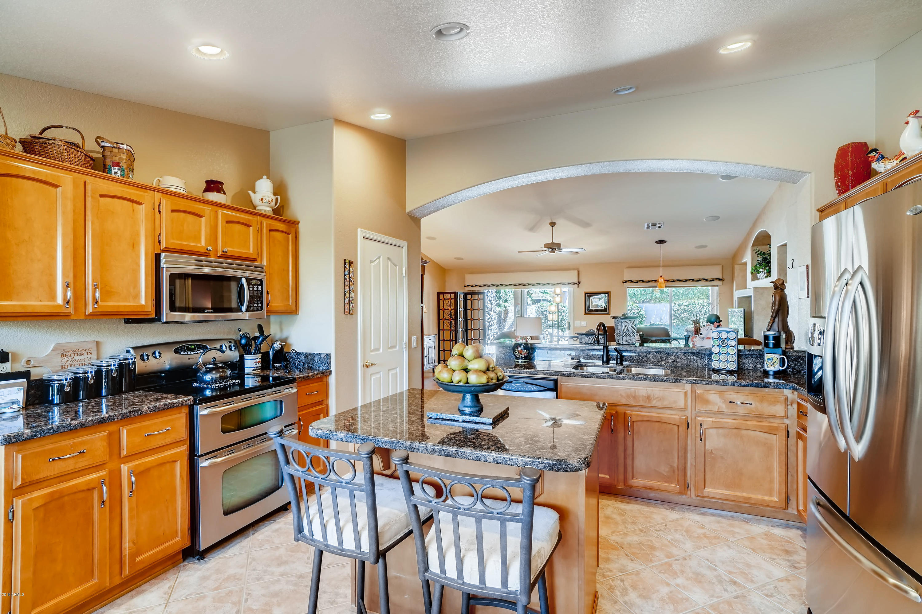 15554 Piccadilly Road Goodyear, AZ 85395 - Photo 9 of 28 15554 W-009-021-Kitchen-MLS_Size
