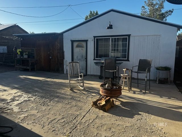 625 East Inyo Street Lone Pine, CA 93545 - Photo 14 of 16 a view of a room with gym equipment