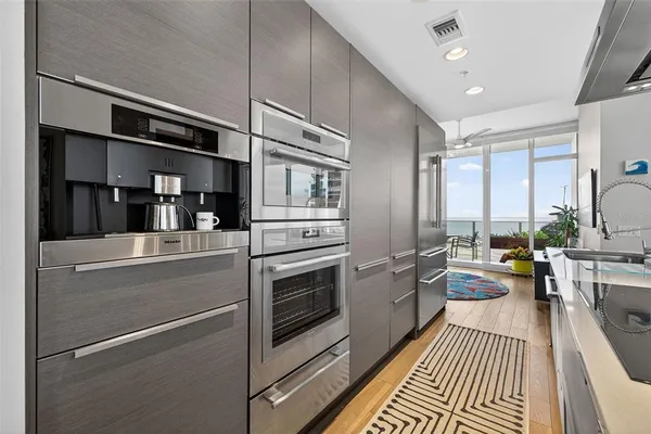 $2,275,000 | 175 1st Street South, Unit 3102, St. Petersburg, FL 33701