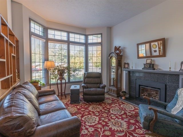 14620 North Lowe Road Mead, WA 99021 - Photo 2 of 20