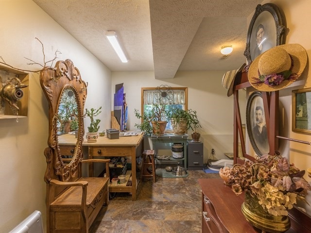 14620 North Lowe Road Mead, WA 99021 - Photo 17 of 20