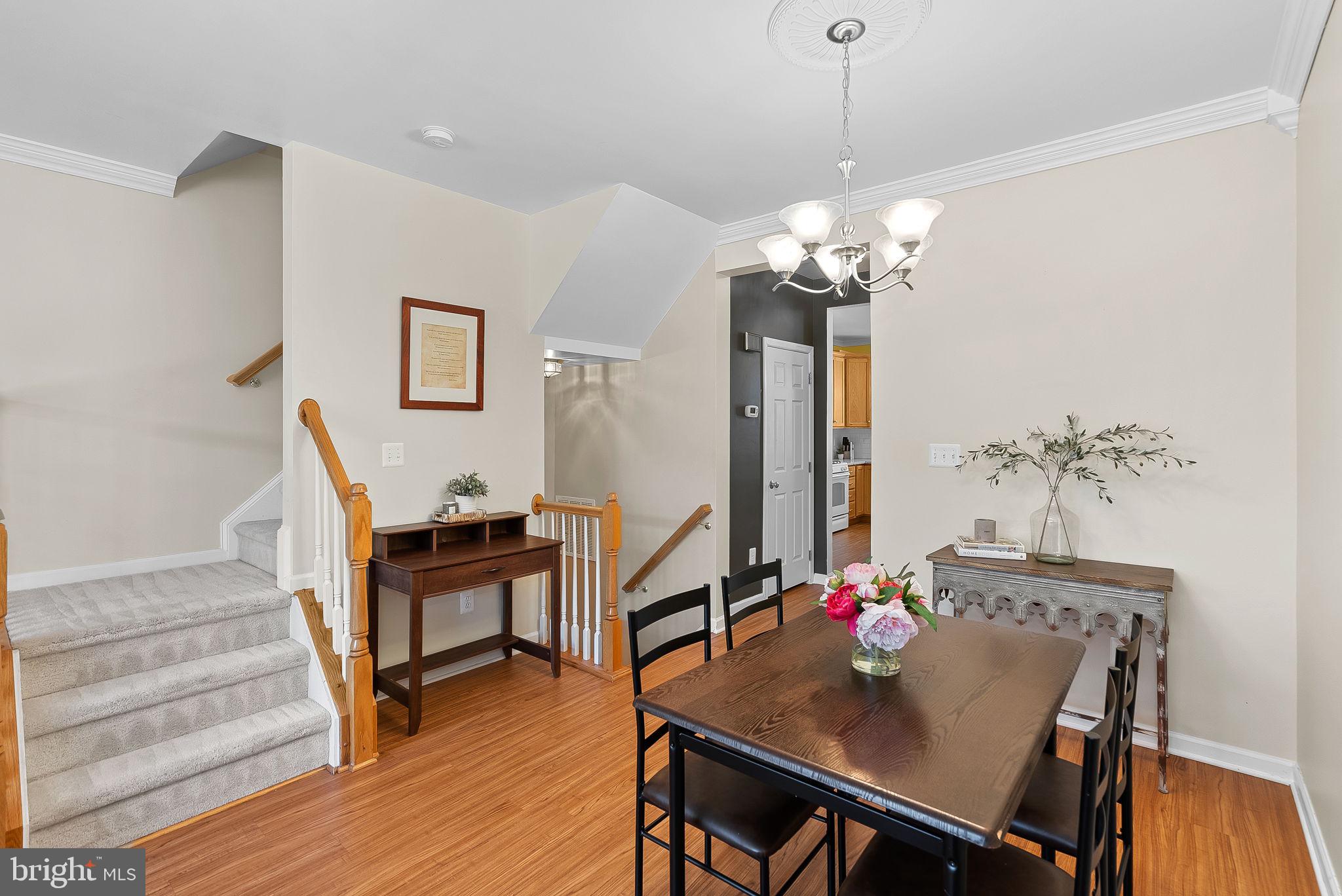 42593 Pine Forest Drive Chantilly, VA 20152 - Photo 11 of 33