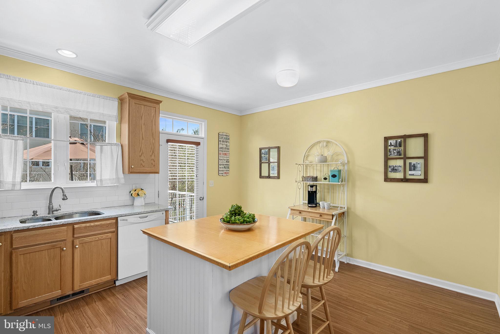 42593 Pine Forest Drive Chantilly, VA 20152 - Photo 17 of 33