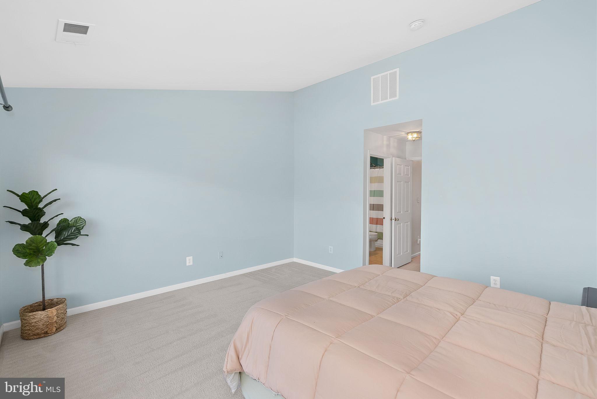 42593 Pine Forest Drive Chantilly, VA 20152 - Photo 23 of 33