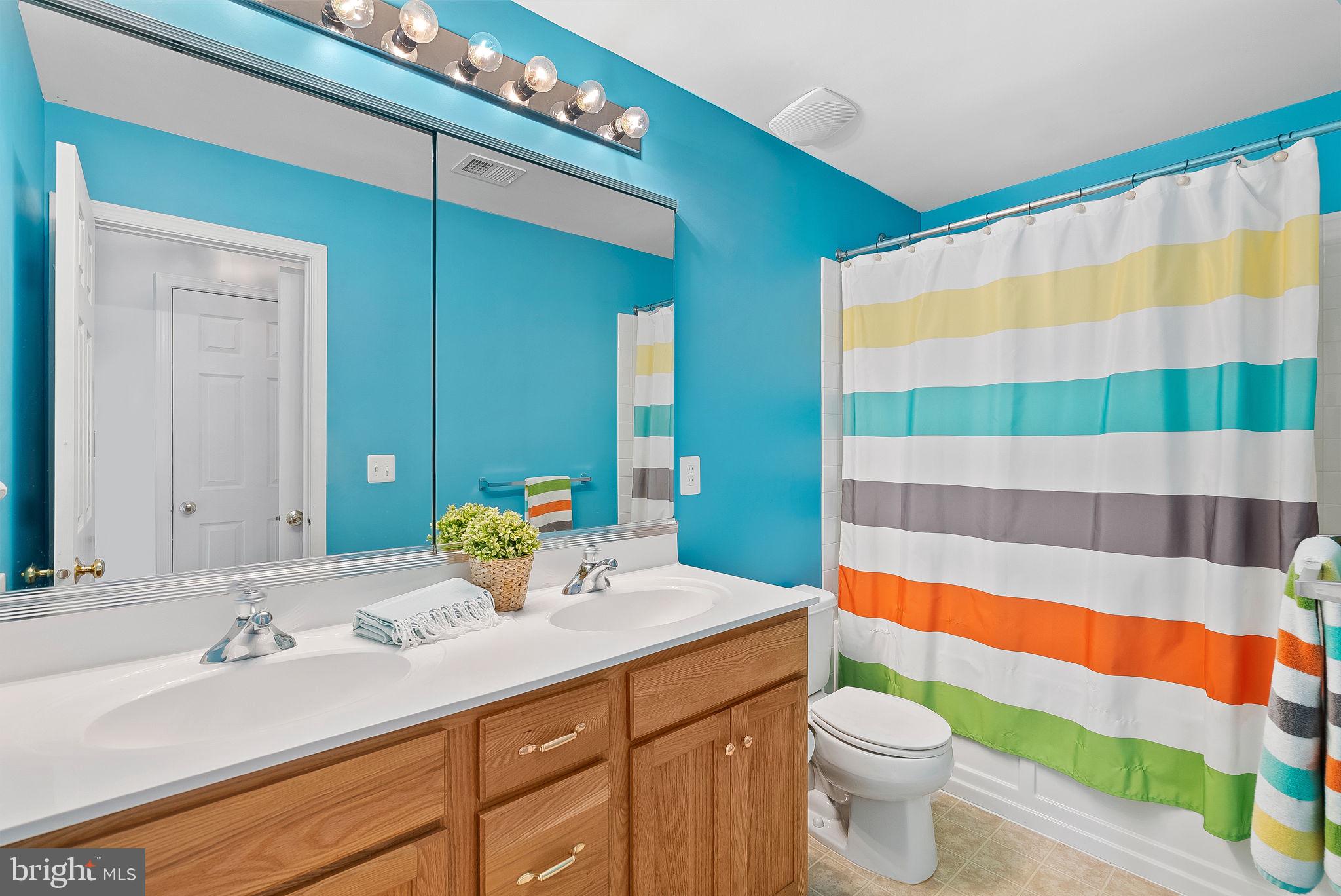 42593 Pine Forest Drive Chantilly, VA 20152 - Photo 24 of 33