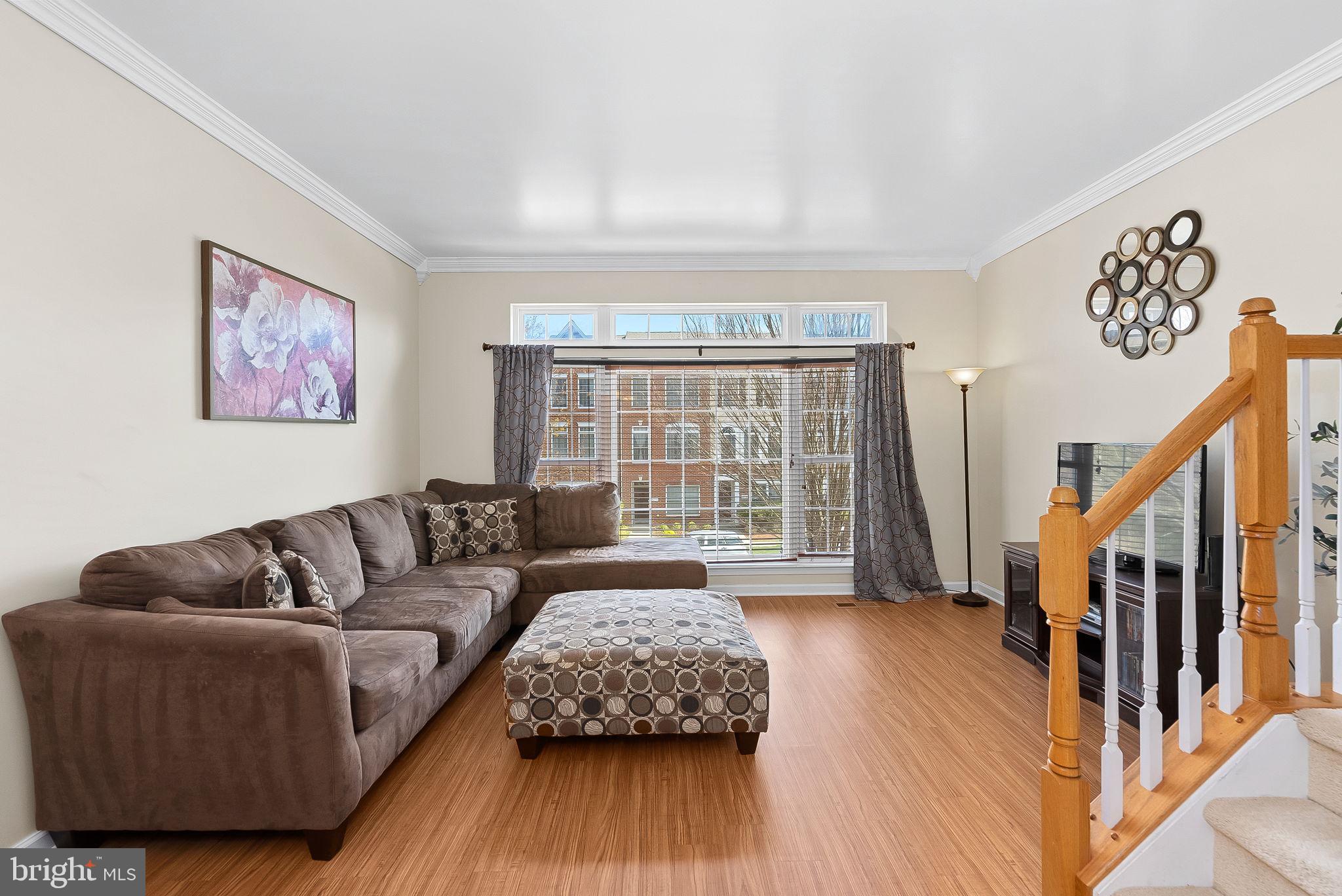 42593 Pine Forest Drive Chantilly, VA 20152 - Photo 8 of 33