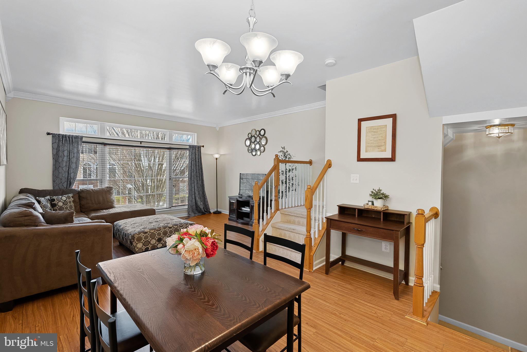 42593 Pine Forest Drive Chantilly, VA 20152 - Photo 9 of 33