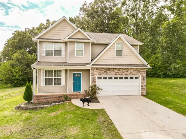 $400,000 | 129 Saddlebrook Avenue, Pickens, SC 29671