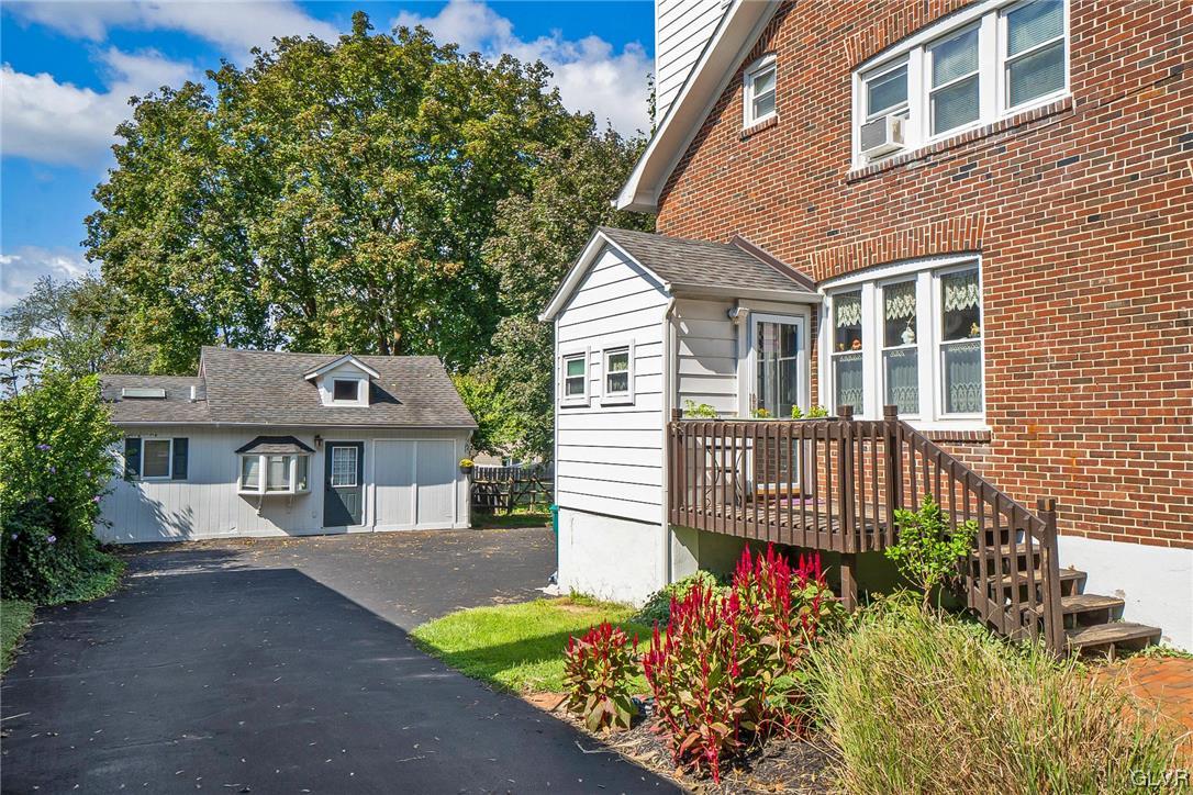816 Stones Crossing Road Easton, PA 18045 - Photo 2 of 47 Gallery Image 2