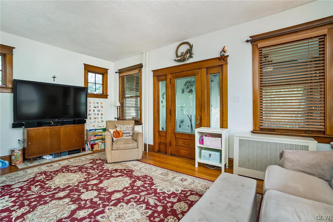 816 Stones Crossing Road Easton, PA 18045 - Photo 5 of 47 Gallery Image 5