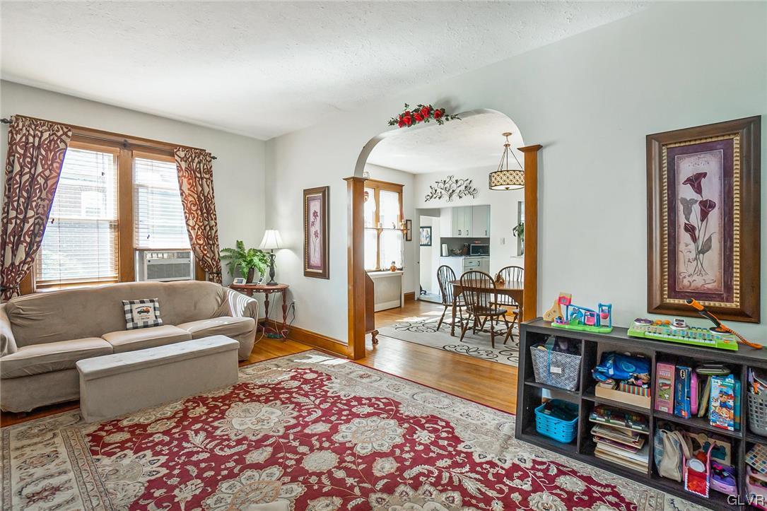 816 Stones Crossing Road Easton, PA 18045 - Photo 8 of 47 Gallery Image 8