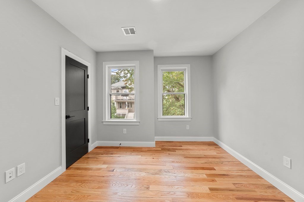 131 Rawson Road, Unit 1 Arlington, MA 02474 - Photo 22 of 36 Gallery Image 22