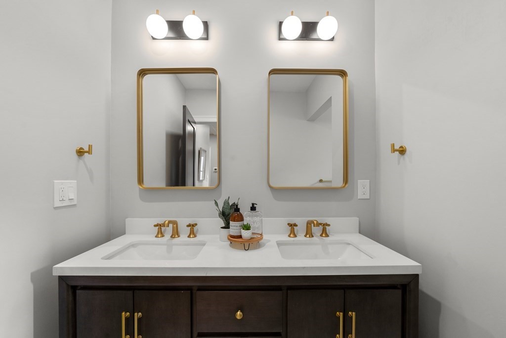 131 Rawson Road, Unit 1 Arlington, MA 02474 - Photo 34 of 36 Gallery Image 34