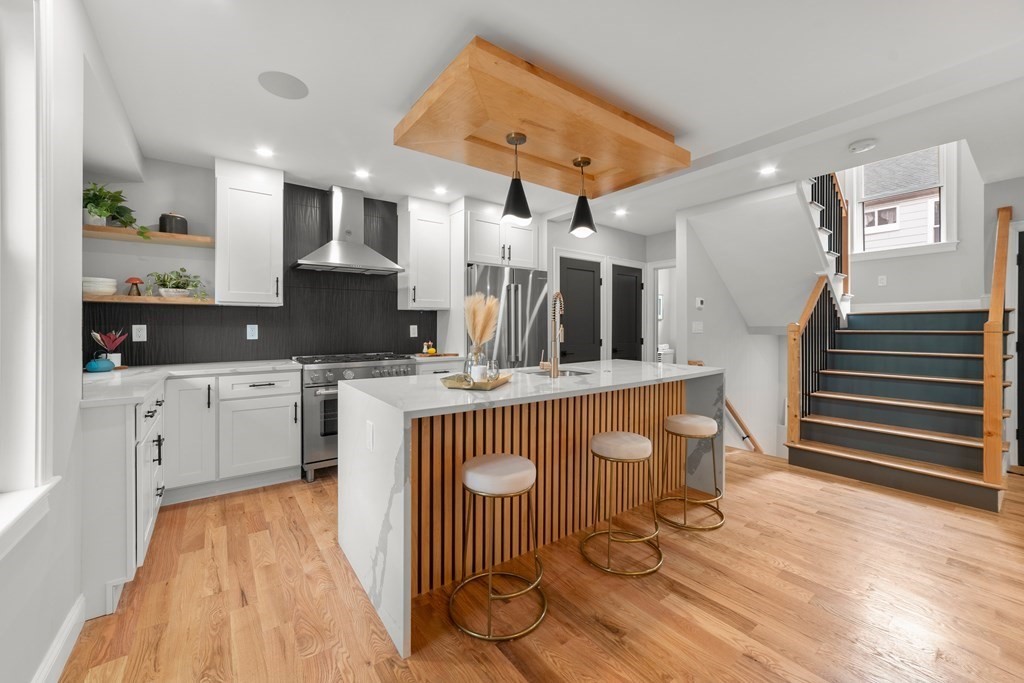 131 Rawson Road, Unit 1 Arlington, MA 02474 - Photo 8 of 36 Gallery Image 8