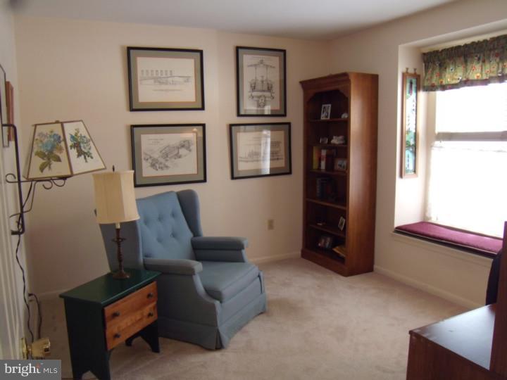269 Valley Stream Lane Wayne, PA 19087 - Photo 4 of 10