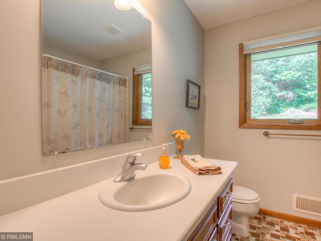7115 Kings Road Victoria, MN 55331 - Photo 12 of 28 Gallery Image 12
