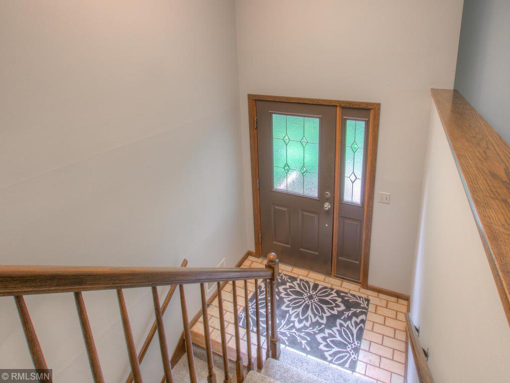 7115 Kings Road Victoria, MN 55331 - Photo 3 of 28 Gallery Image 3