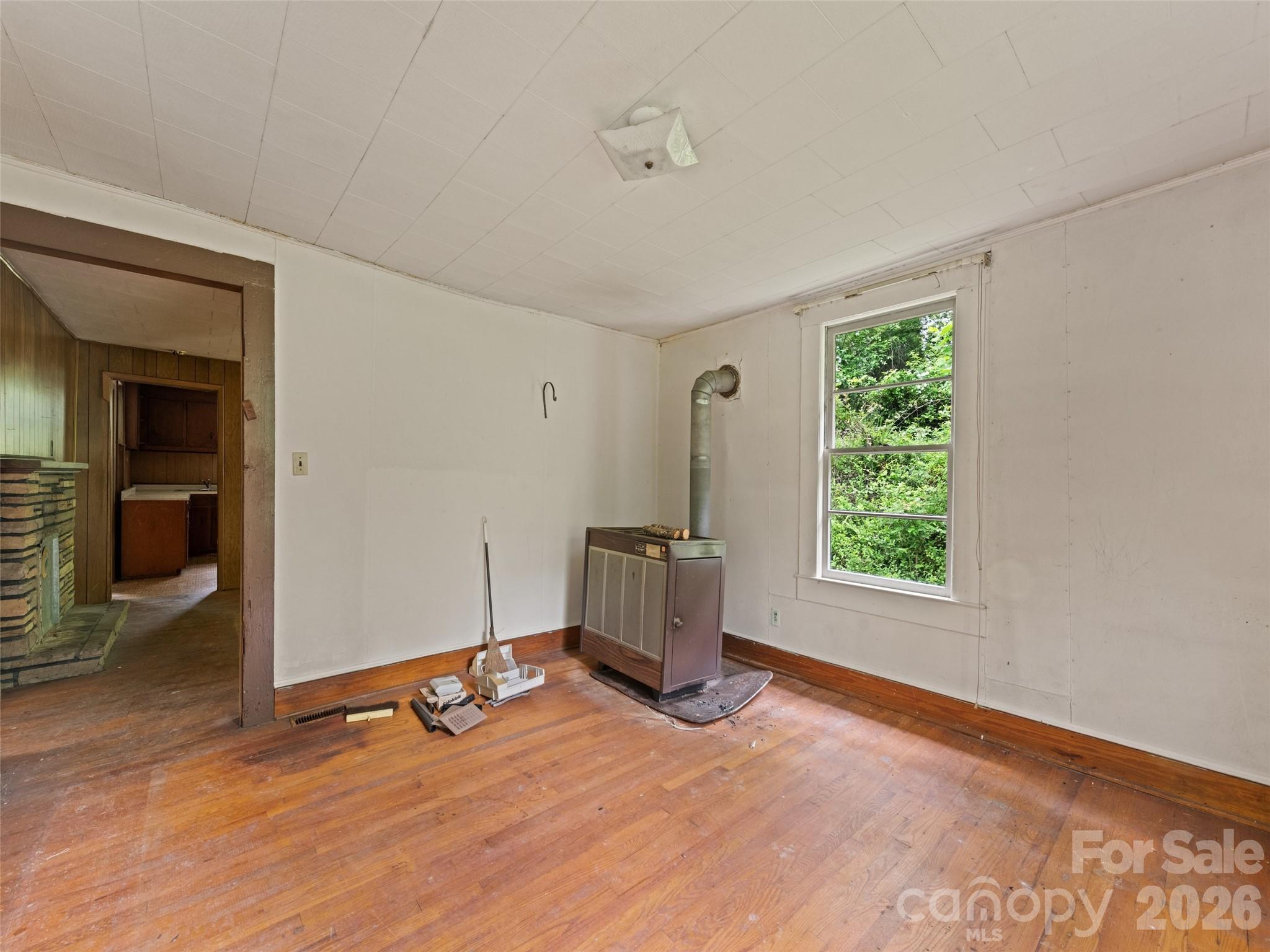 140 Old Leicester Road Asheville, NC 28804 - Photo 11 of 31