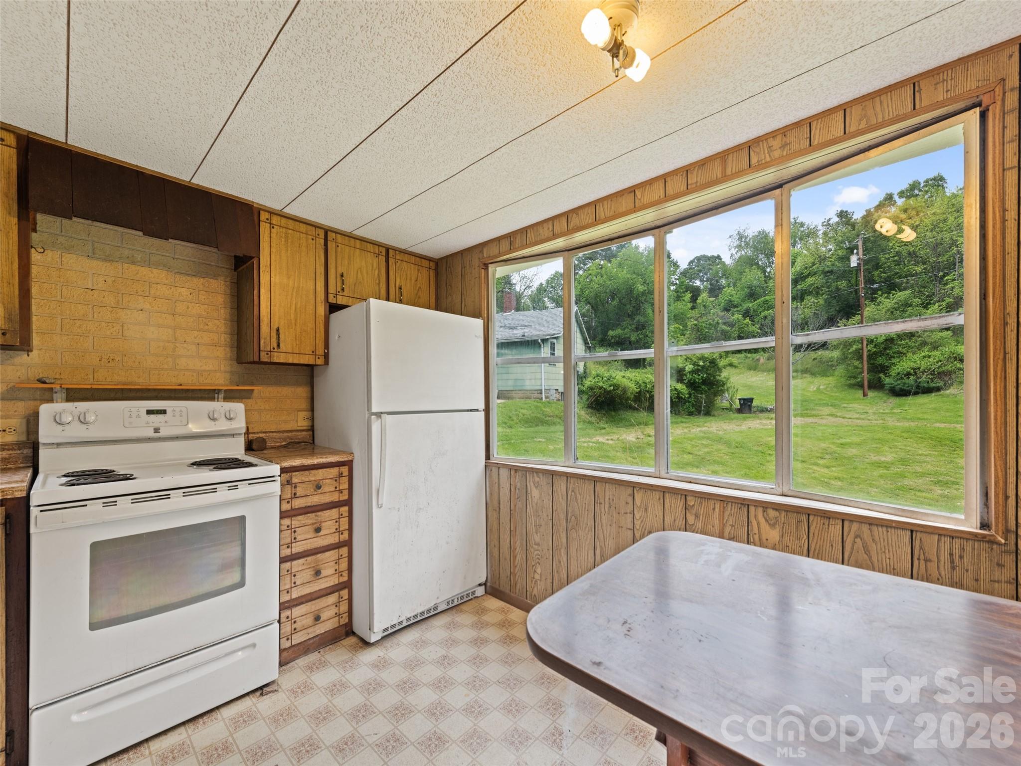 140 Old Leicester Road Asheville, NC 28804 - Photo 25 of 31