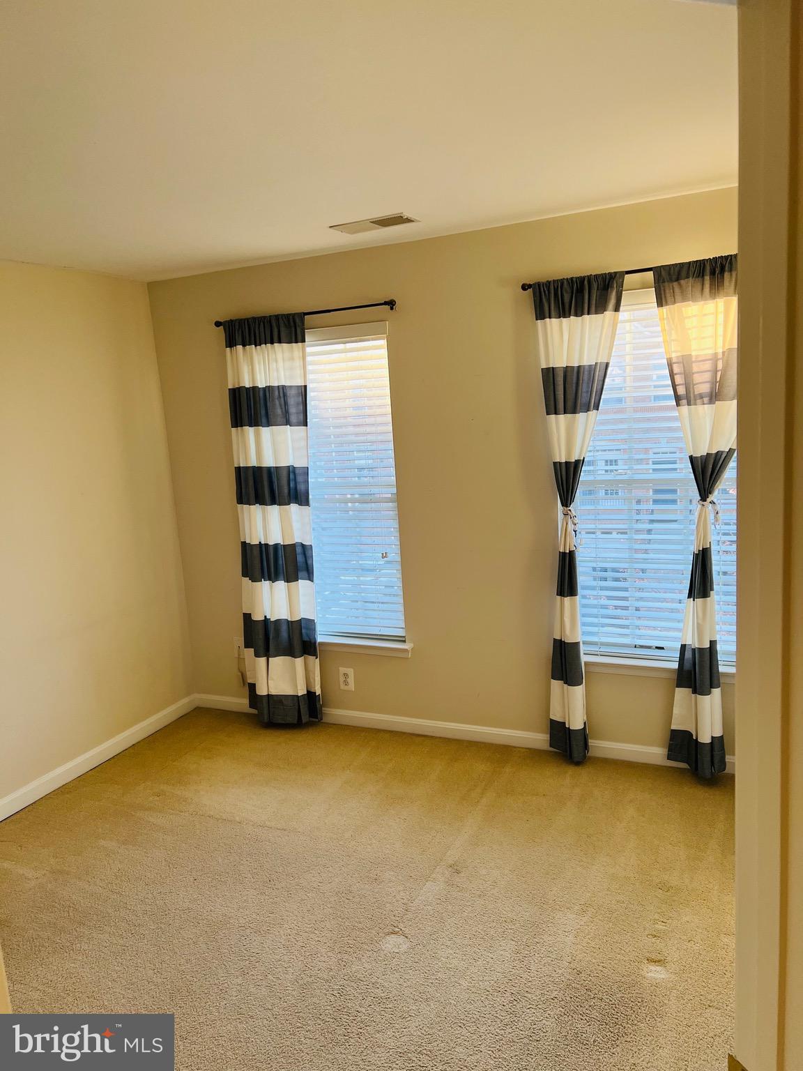 24640 Nettle Mill Square Aldie, VA 20105 - Photo 26 of 48