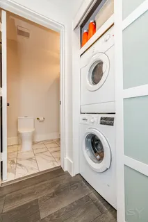 $350,000 | 2343 North Greenview Avenue, Unit 211, Chicago, IL 60614