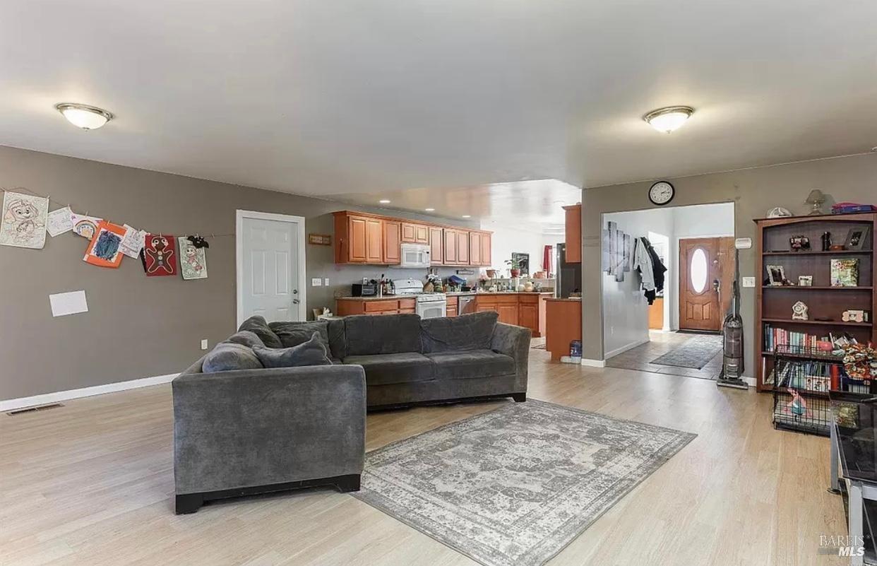 1648 Ronne Drive Santa Rosa, CA 95404 - Photo 11 of 34