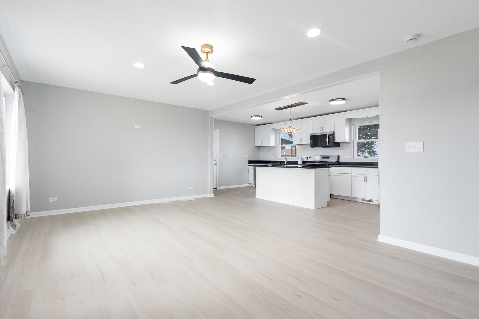 1503 Rickey Drive Joliet, IL 60433 - Photo 8 of 26