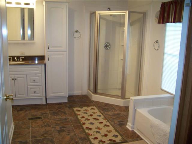 1636 Bend Road Clarksville, TN 37040 - Photo 9 of 20 NEWLY REMODELED, THE MASTER BATH HAS A SEPARATE TUB AND SHOWER.