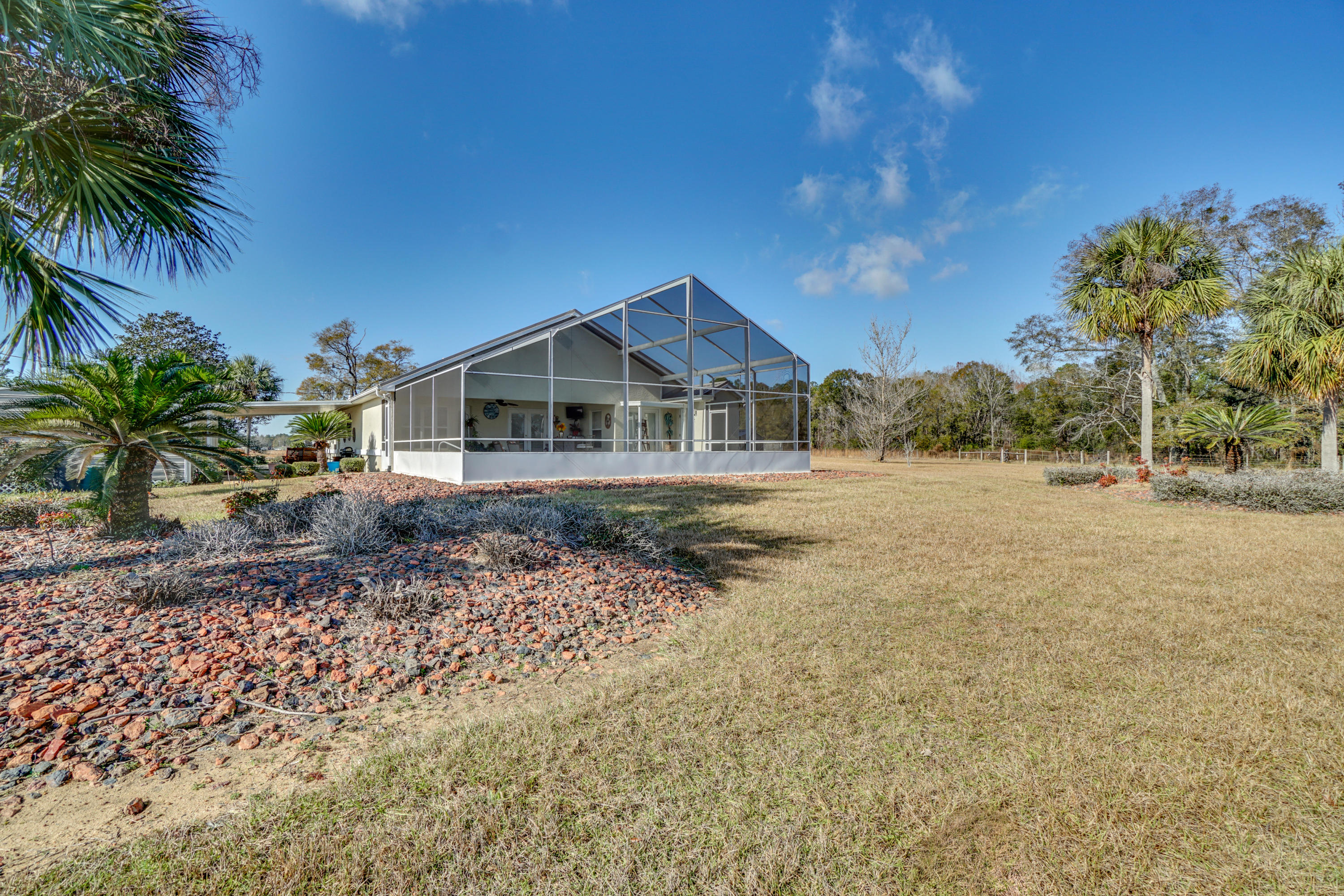 1940 Eldridge Road Cottondale, FL 32431 - Photo 38 of 42 a front view of a house with a yard
