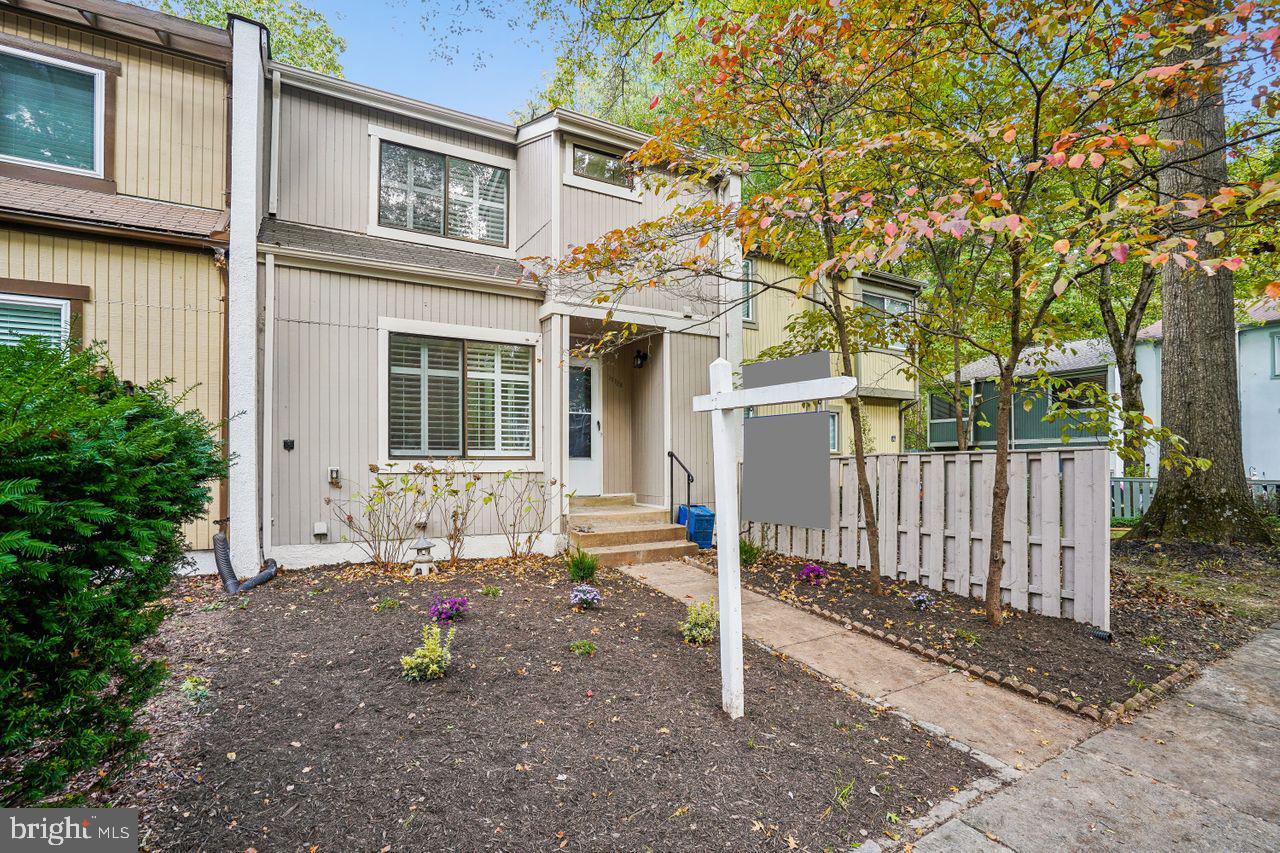 11728 Decade Court Reston, VA 20191 - Photo 1 of 35