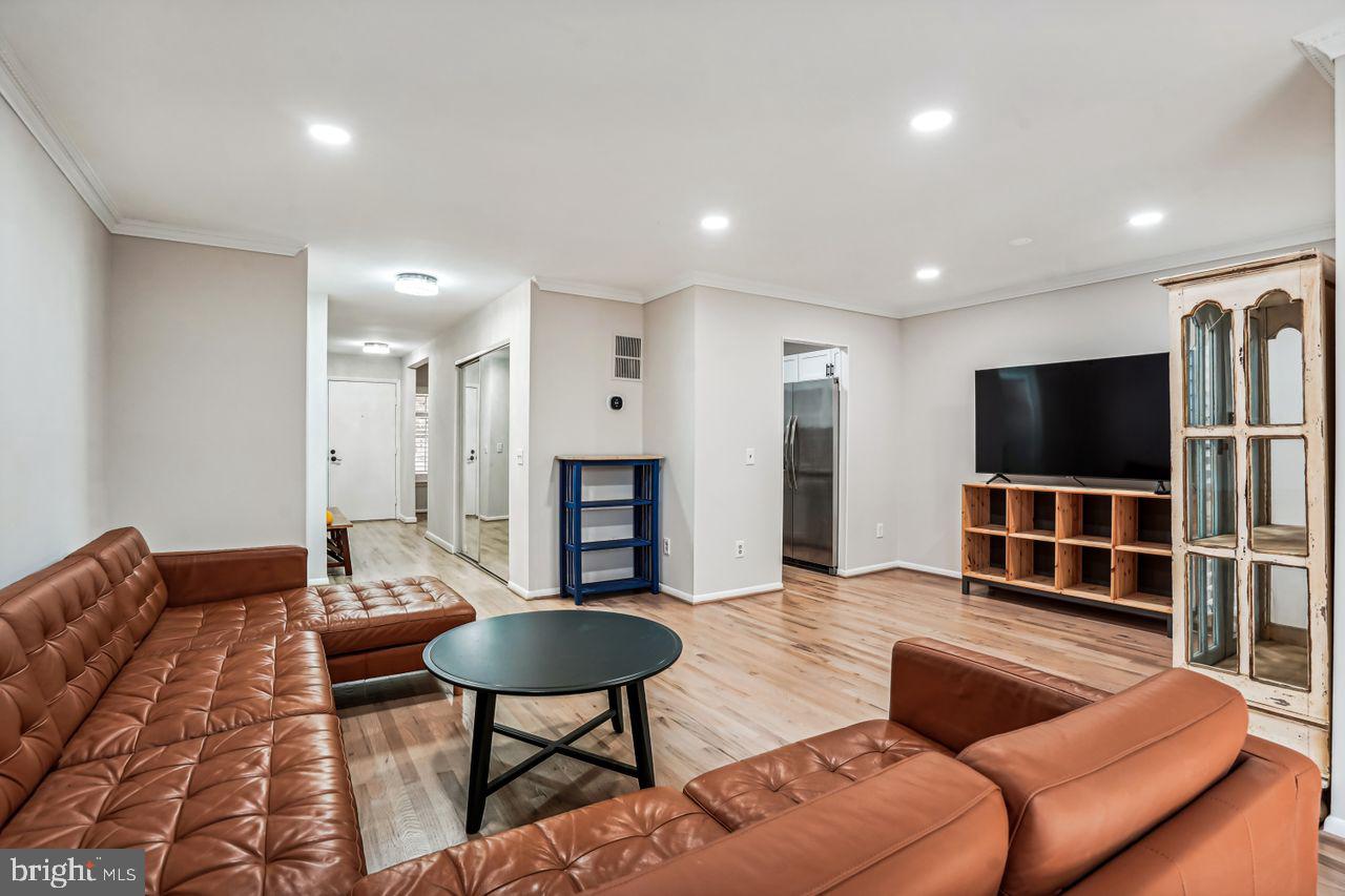 11728 Decade Court Reston, VA 20191 - Photo 11 of 35