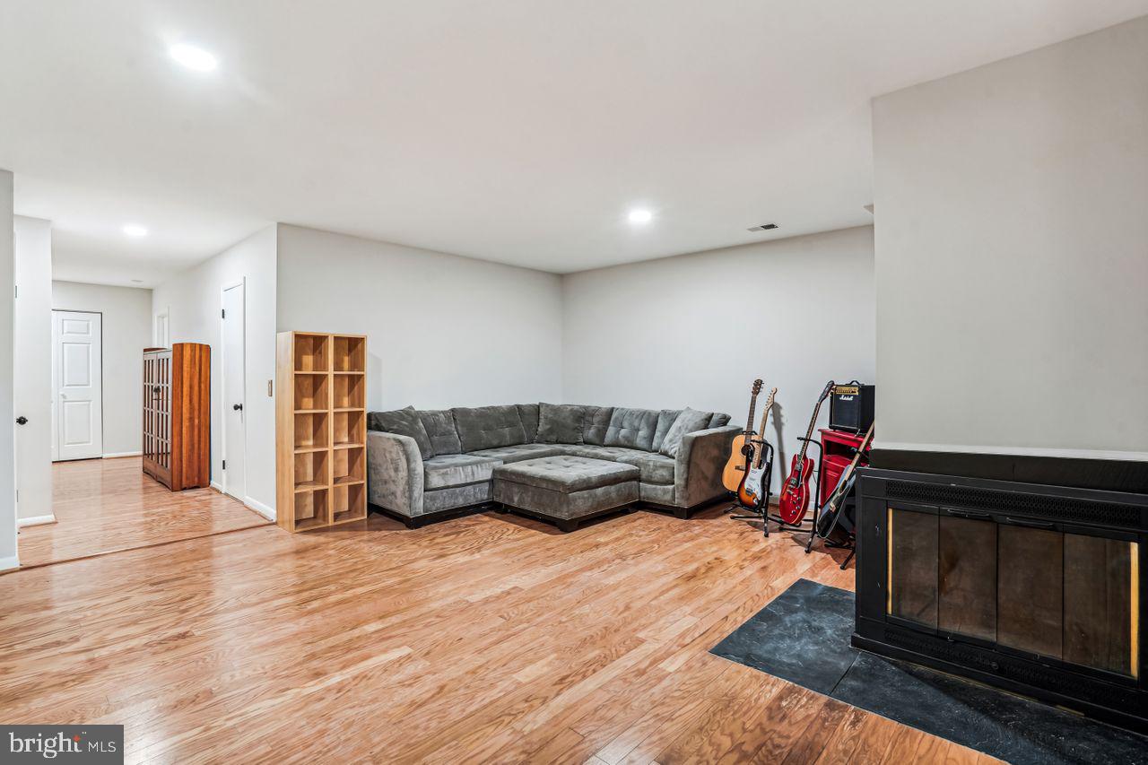 11728 Decade Court Reston, VA 20191 - Photo 26 of 35 Basement