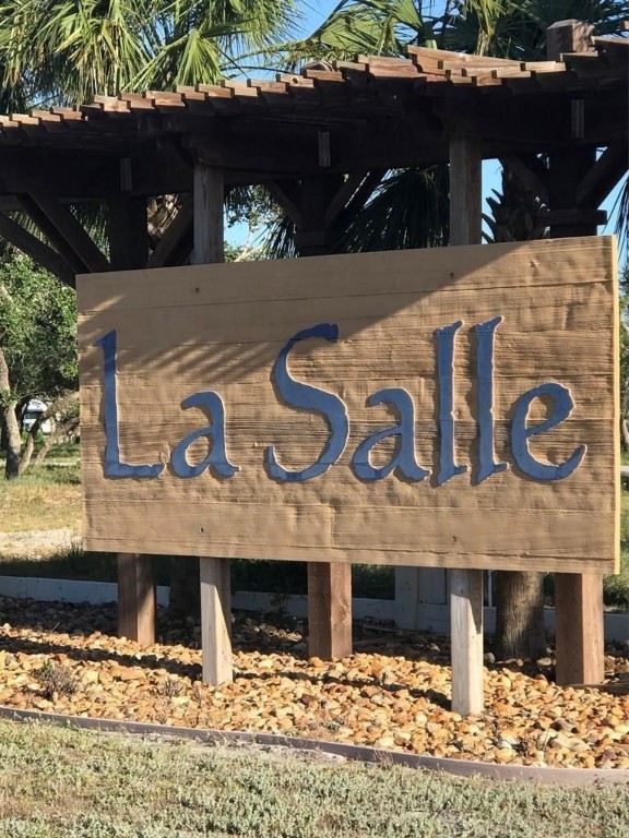 103 Lavaca Circle Rockport, TX 78382 - Photo 6 of 6