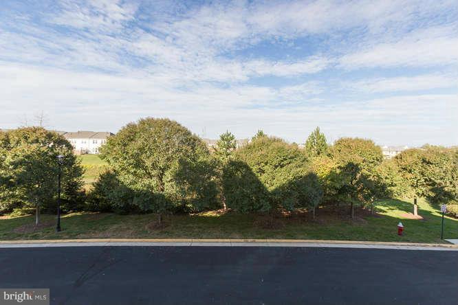 24634 Buttonbush Terrace, Unit 18 Aldie, VA 20105 - Photo 23 of 30 View