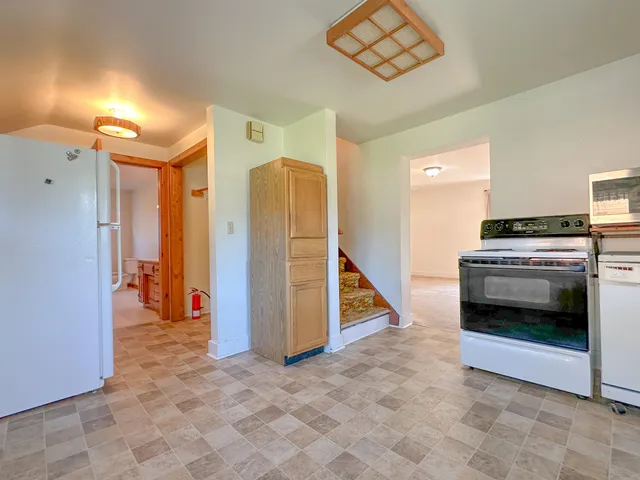 $144,900 | 1113 38th Avenue, Menominee, MI 49858