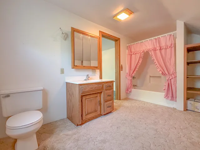 $144,900 | 1113 38th Avenue, Menominee, MI 49858