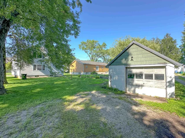 $144,900 | 1113 38th Avenue, Menominee, MI 49858