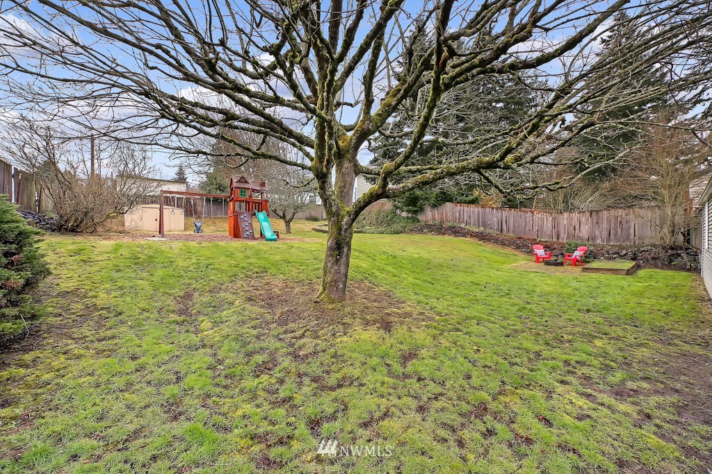 614 Southwest 127th Street Seattle, WA 98146 - Photo 21 of 25 Gallery Image 21