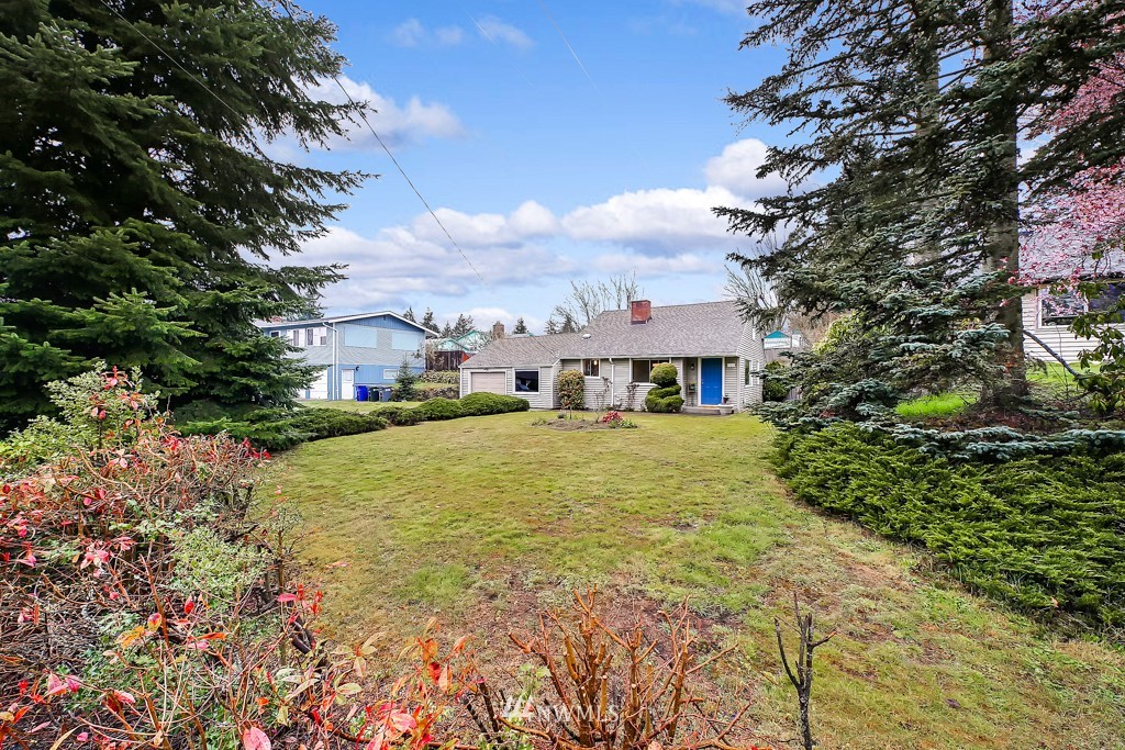 614 Southwest 127th Street Seattle, WA 98146 - Photo 23 of 25 Gallery Image 23
