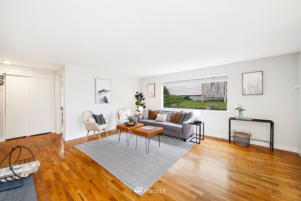 614 Southwest 127th Street Seattle, WA 98146 - Photo 5 of 25 Gallery Image 5