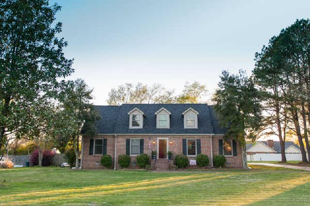 112 Jamestown Road Tullahoma, TN 37388 - Photo 1 of 20 A trio of dormers adorn the façade of this sprawling five bedroom home with updates that include a remodeled kitchen, master bath w/custom tile shower, new roof , new carpet downstairs, and some interior painting. ENJOY THE VIRTUAL TOUR!