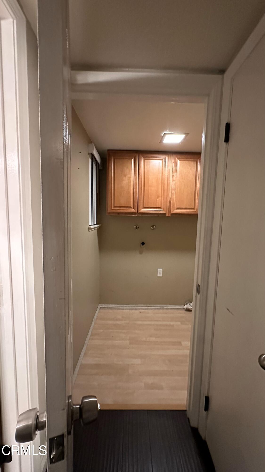 731 West Home Street Rialto, CA 92376 - Photo 16 of 18 Laundry