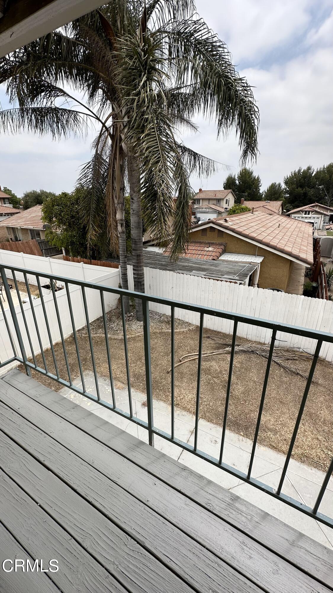 731 West Home Street Rialto, CA 92376 - Photo 9 of 18 Deck