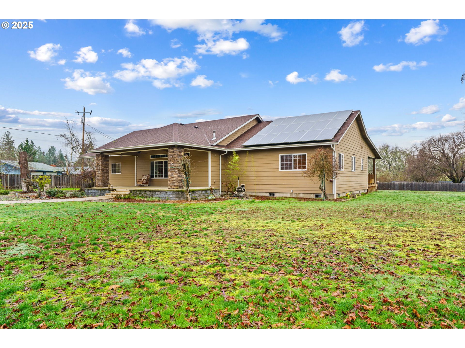 3040 Fisher Road Roseburg, OR 97471 - Photo 5 of 38 Gallery Image 5